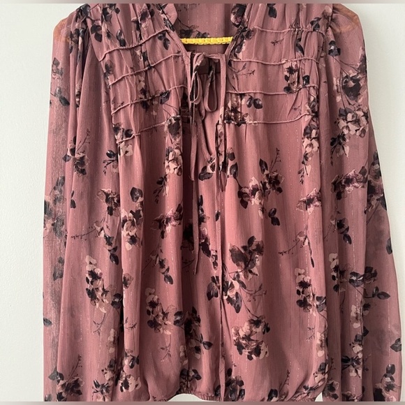 Autre Filles Floral Mauve Blouse- Medium - Picture 2 of 6